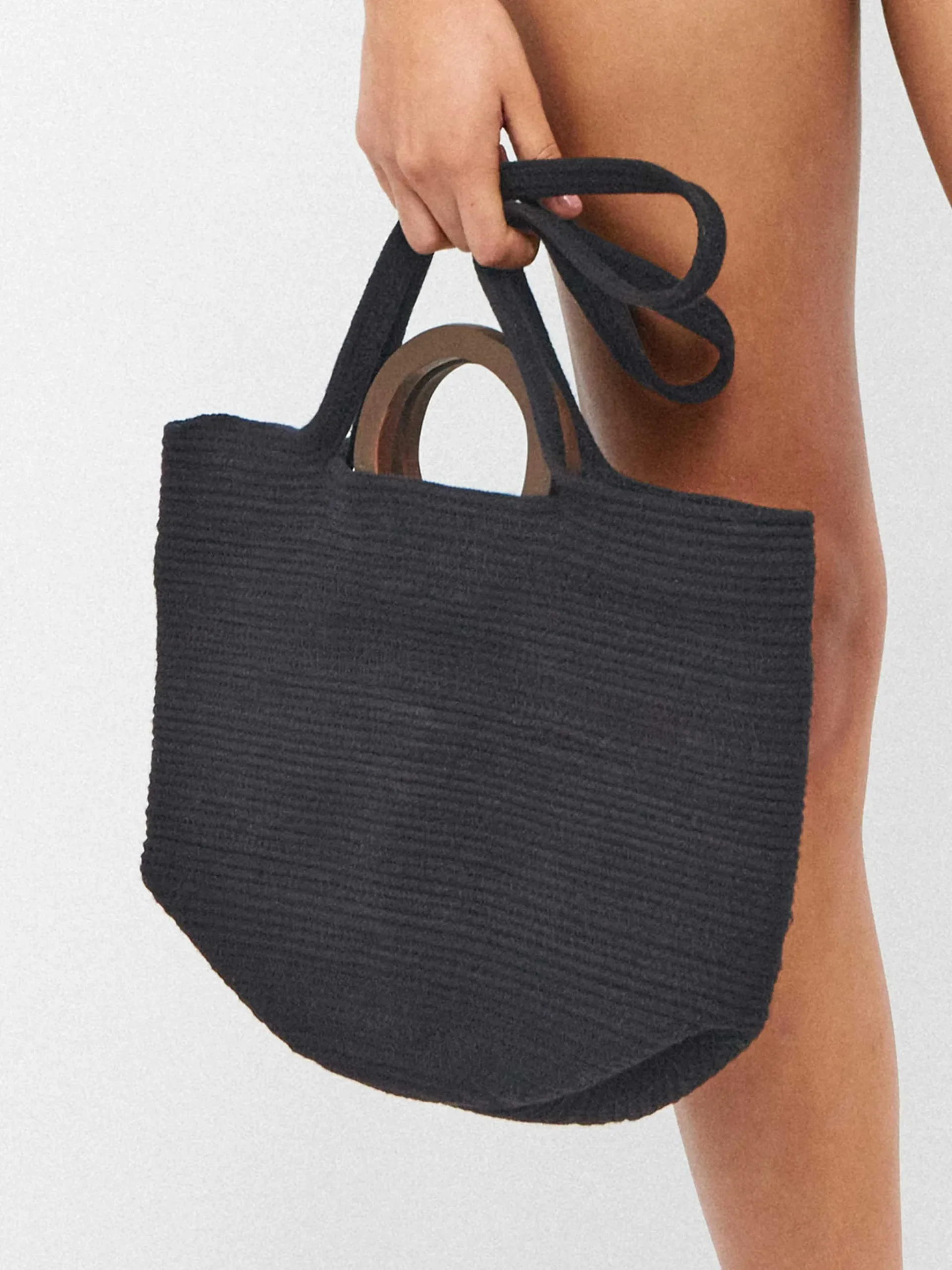 BOLSO GISELA TRENZADO CON ASA MADERA 2/50115A